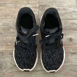 Black Adidas Sneakers (Size 7)